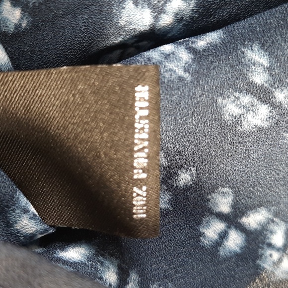 NWT SLIM FACTOR INDIGO/ WHITE SHIBORI STRIPE PRINT BLOUSE SZ L. - Picture 12 of 13